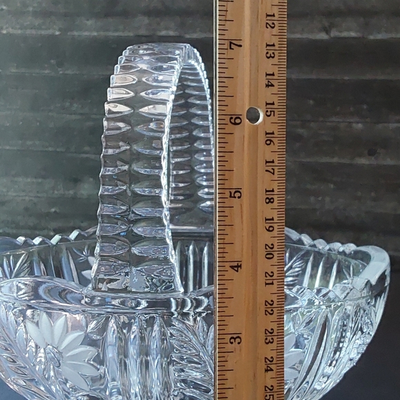 VINTAGE Crystal Basket with Handle / 7.5" L x 7" H x 5" W - Picture 7 of 8